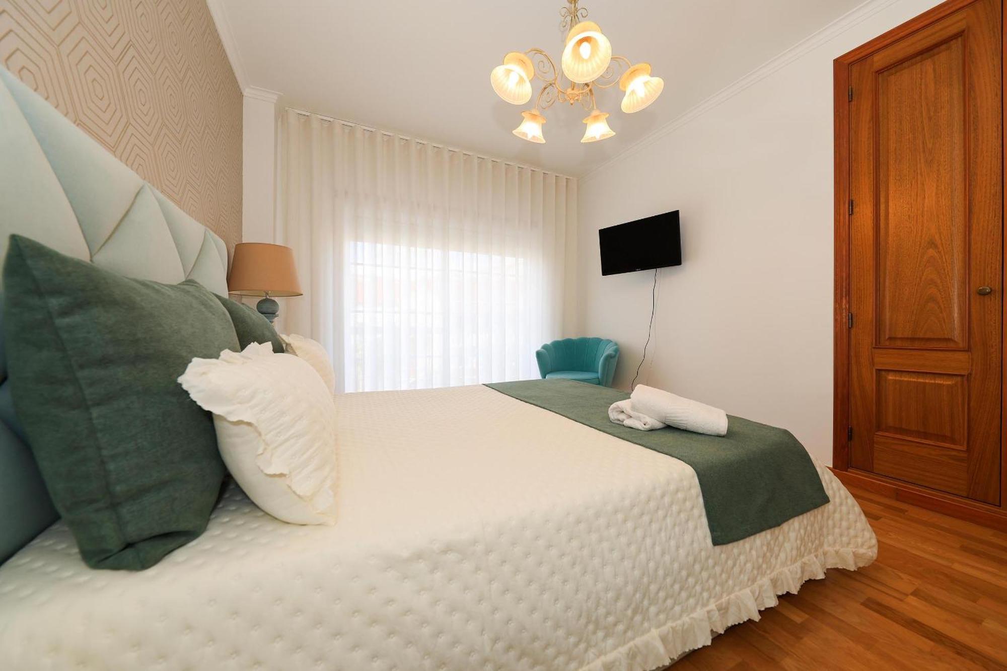 Moradia Chicharro Hotell Nazaré Exteriör bild