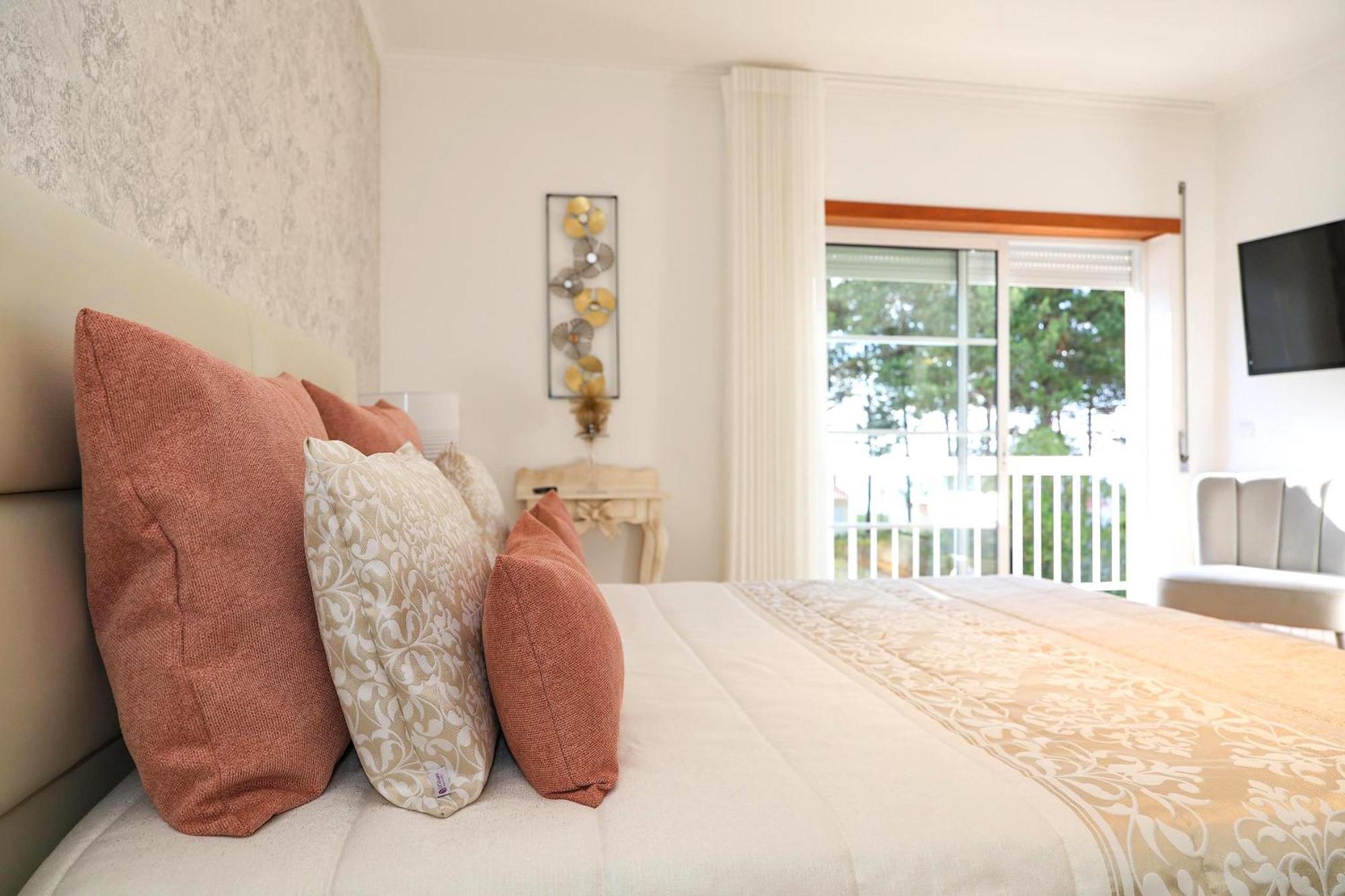 Moradia Chicharro Hotell Nazaré Exteriör bild