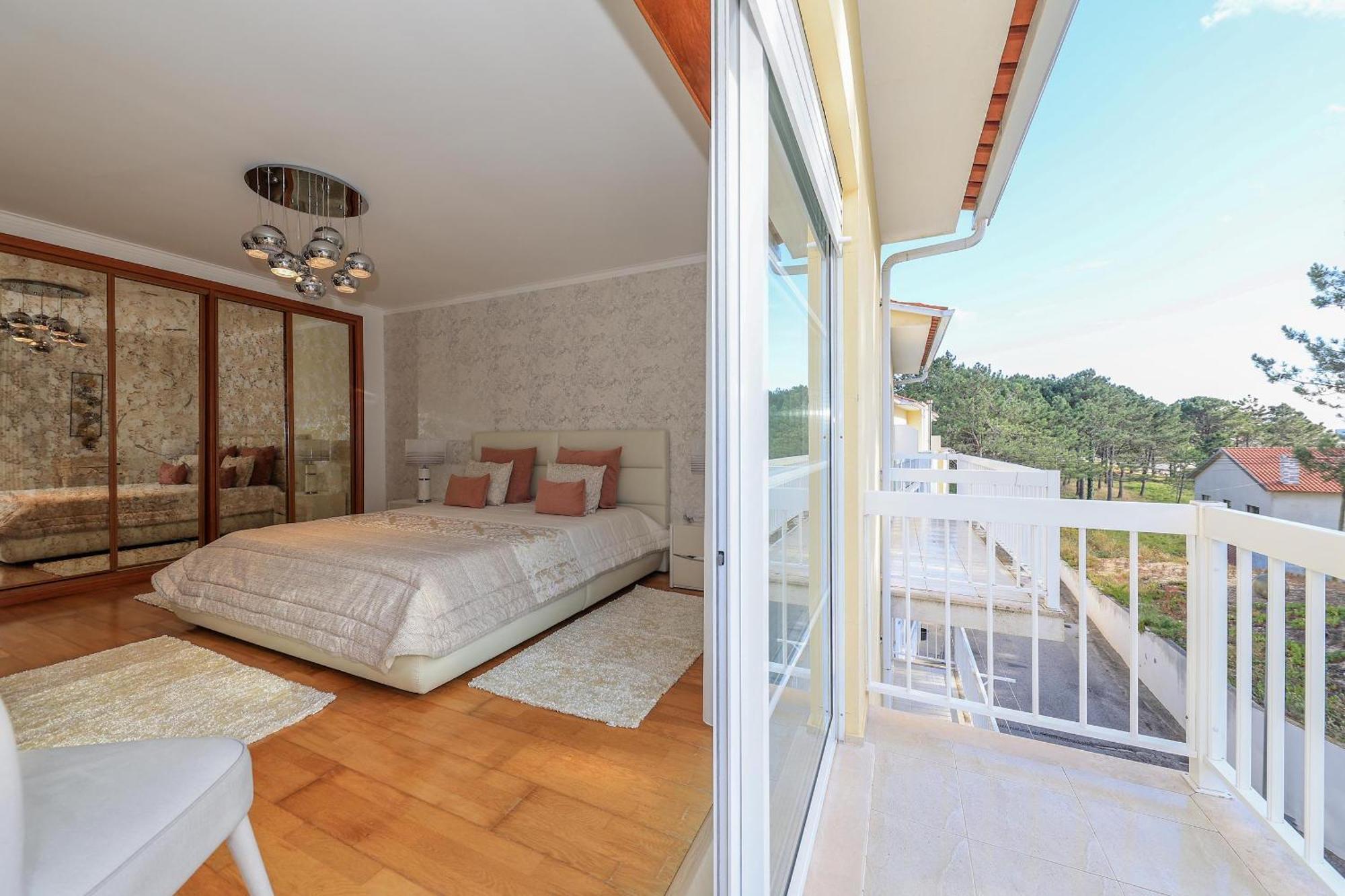 Moradia Chicharro Hotell Nazaré Exteriör bild